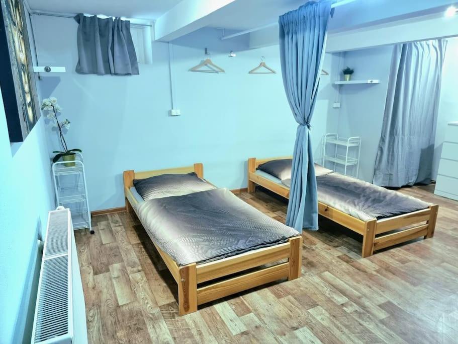 Simple Apartment Near Hockey & Football Arena 브라티슬라바 외부 사진